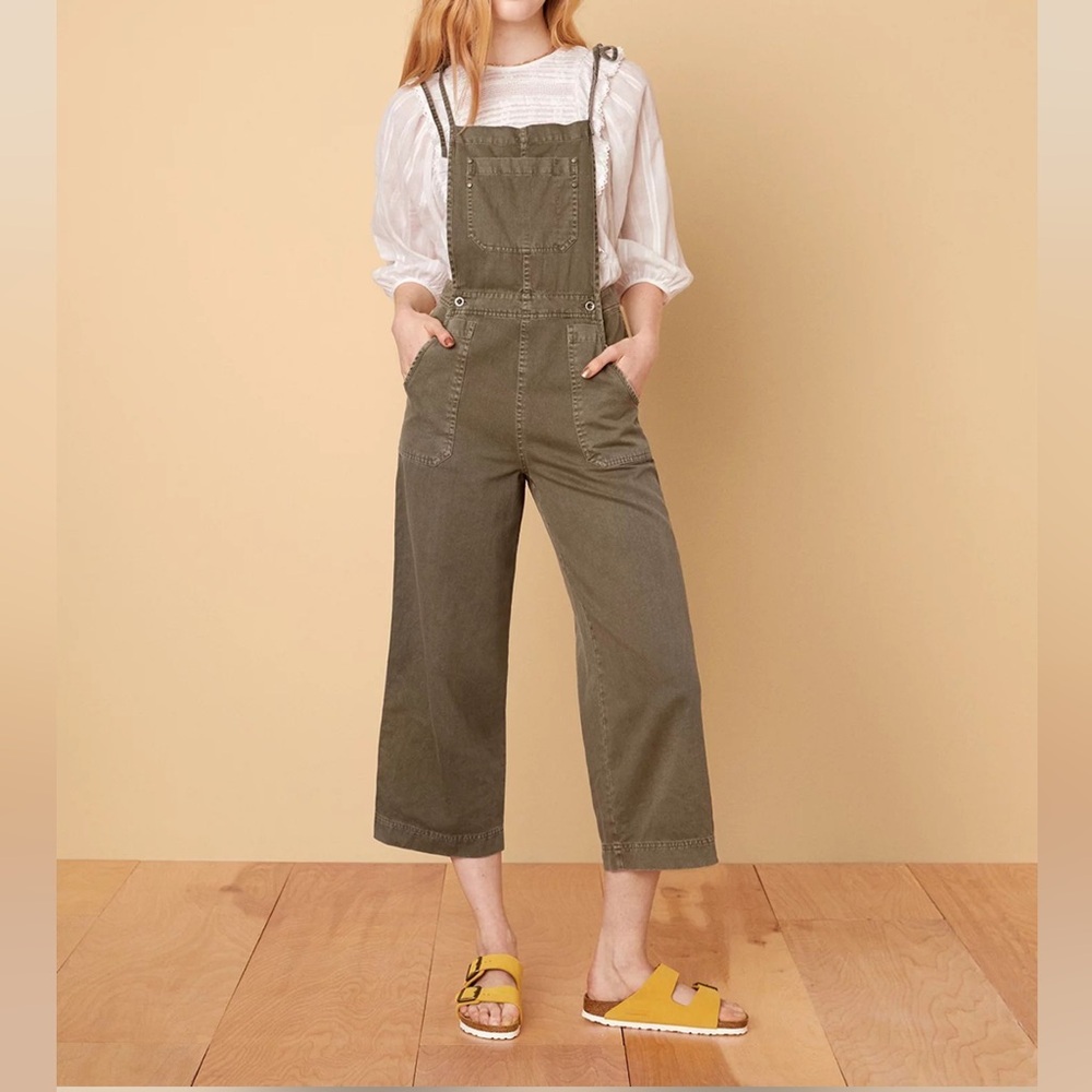 Aerie Green Cropped Overalls with Wide-Leg Design -Preloved